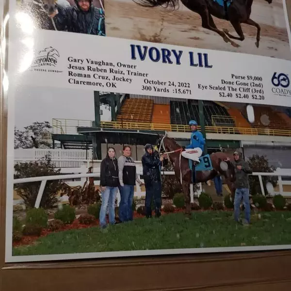 IvoryLilWinPic